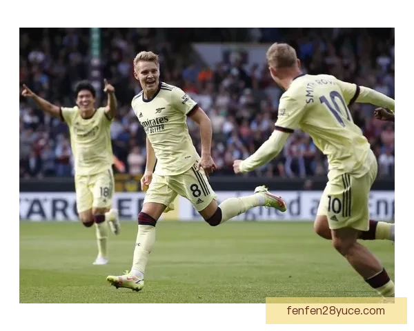 埃斯比约B队逆袭塔鲁普取得3-1胜利 展现强劲实力